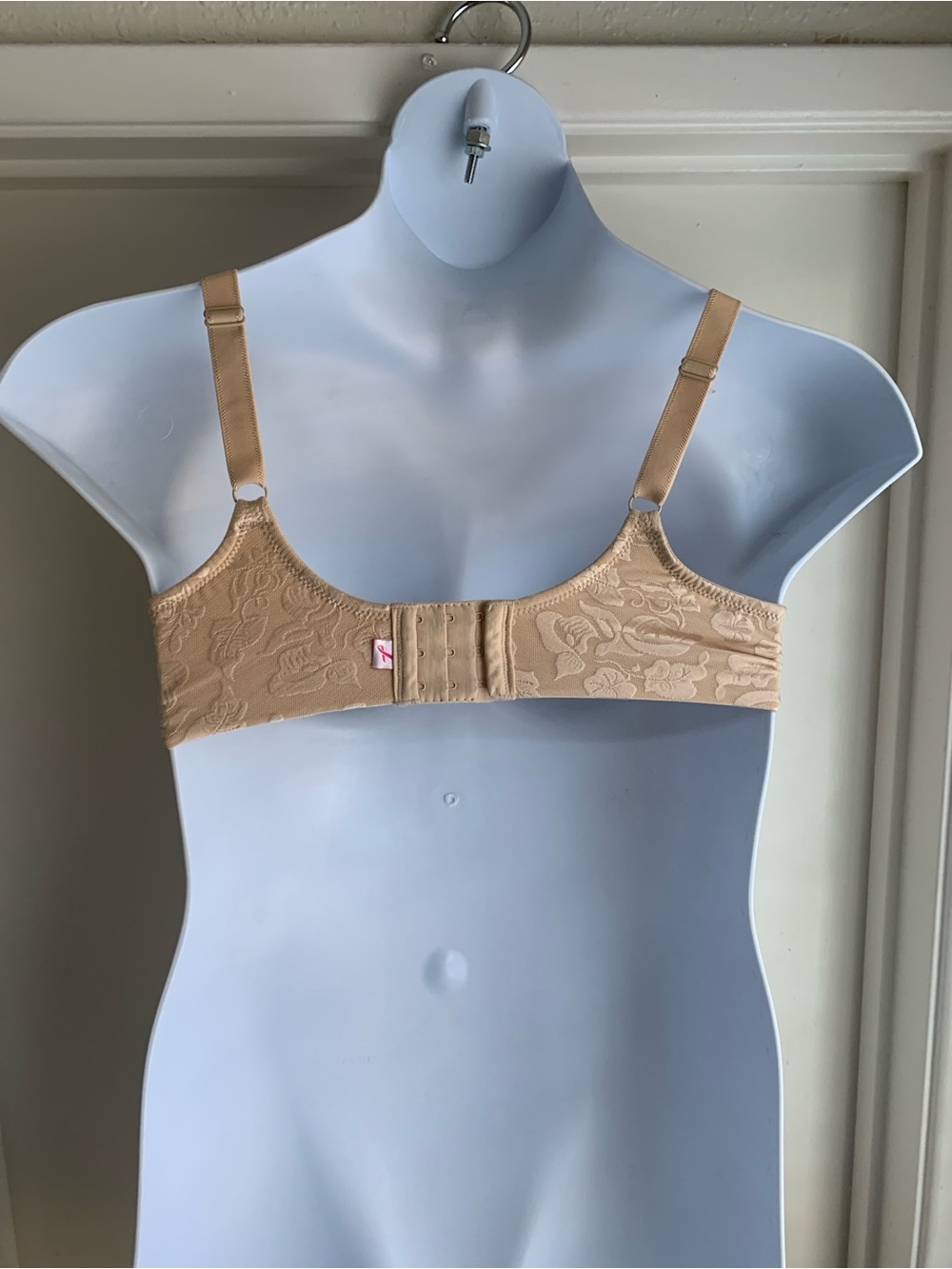 Wacoal Awareness Full Figure Seamless Wire Free Bra Size  40D - Picture 5 of 6